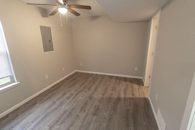 Building Photo - 5301-5303 Currituck Lane