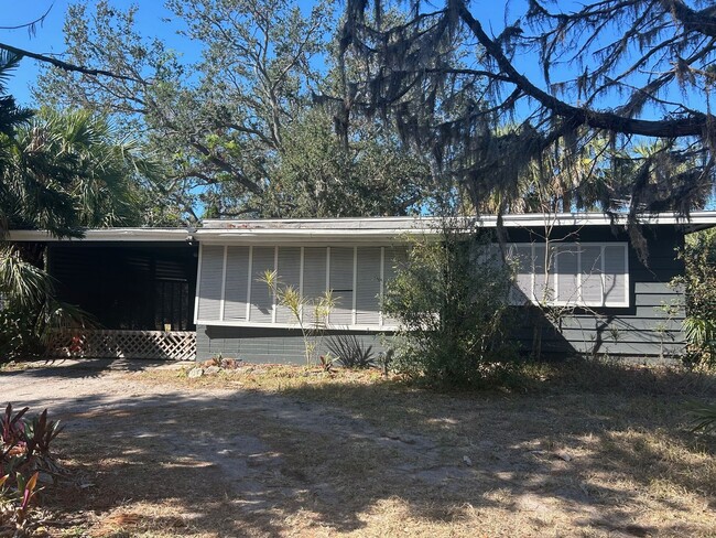 Primary Photo - Charming 2-Bed, 2-Bath Home in Sarasota