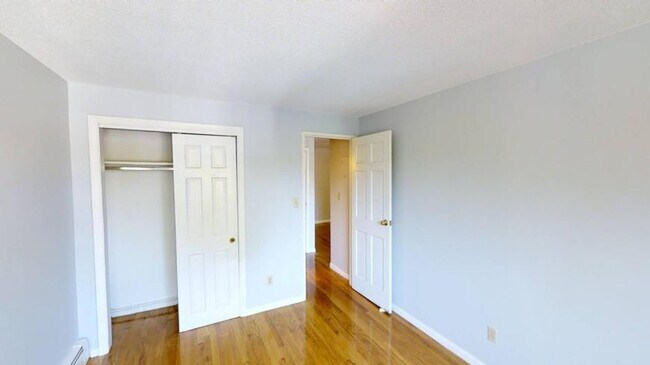 Building Photo - 1.0 bedroom in Somerville Massachusetts 02145