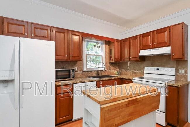 Building Photo - 311 Dansk Ct