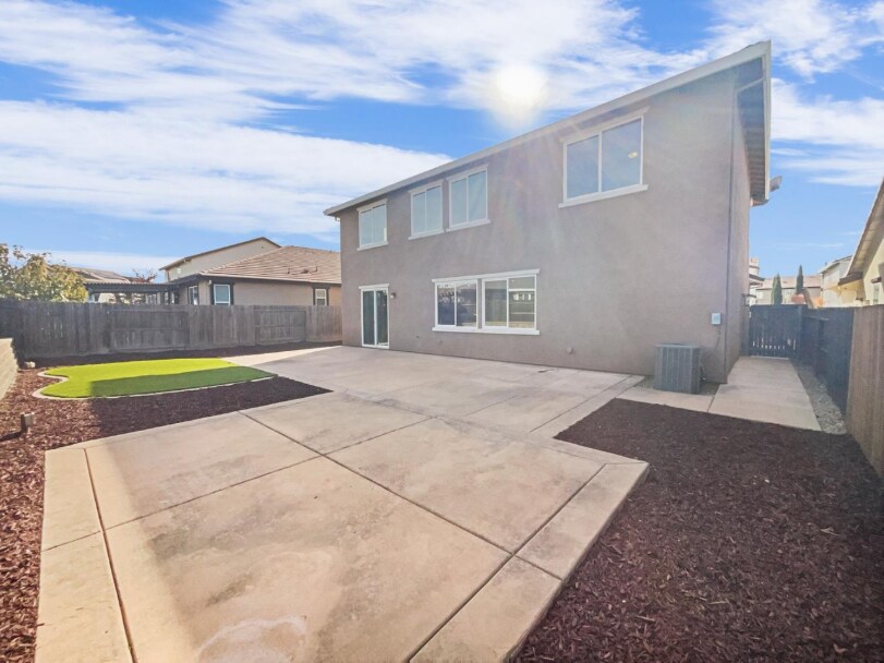 Building Photo - 5021 Birch Valley Way