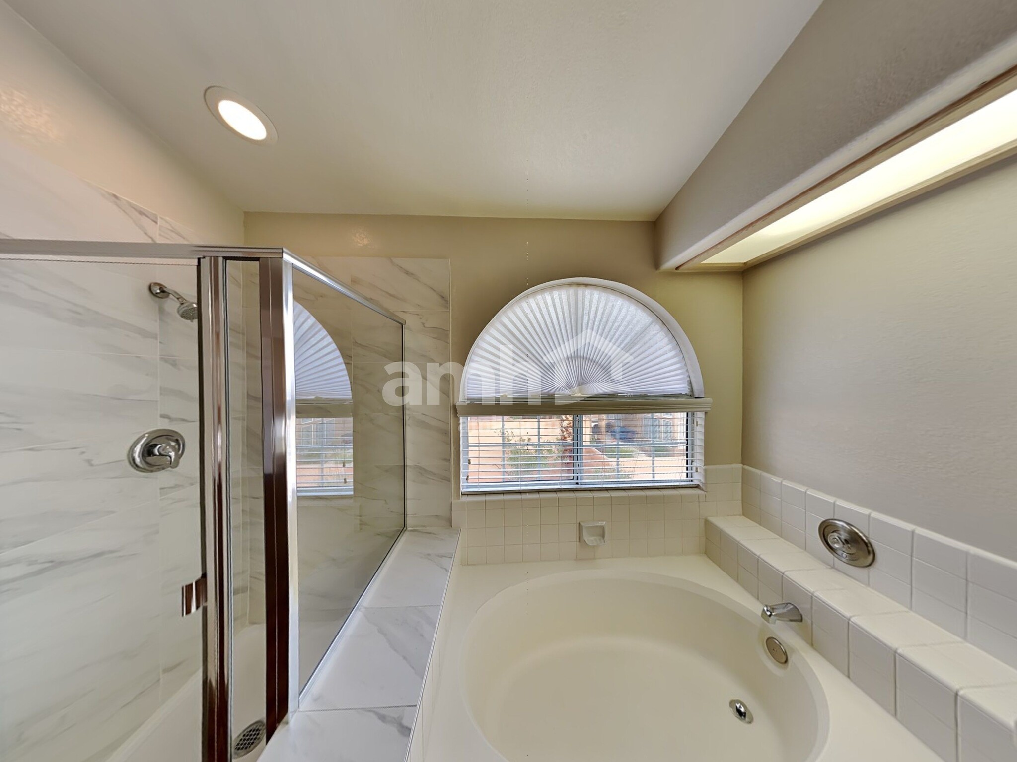 Building Photo - 8188 Sedona Sunrise Dr