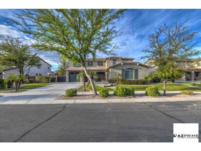 Building Photo - Unveil the Beauty of Fulton Ranch in This ...