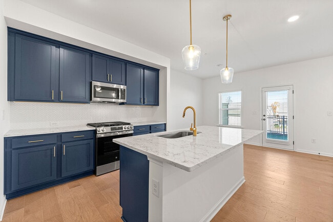 Building Photo - 714 Rhone St