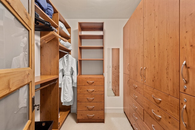 Building Photo - 501 Rio Grande Pl