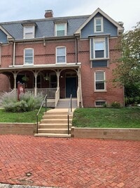 Building Photo - 1303 W 13th St