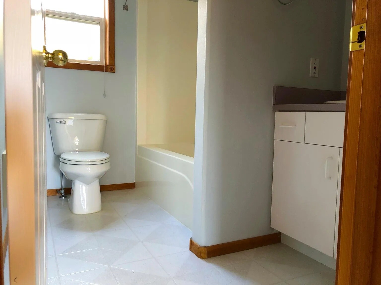 Building Photo - 248 NW Riverside Blvd