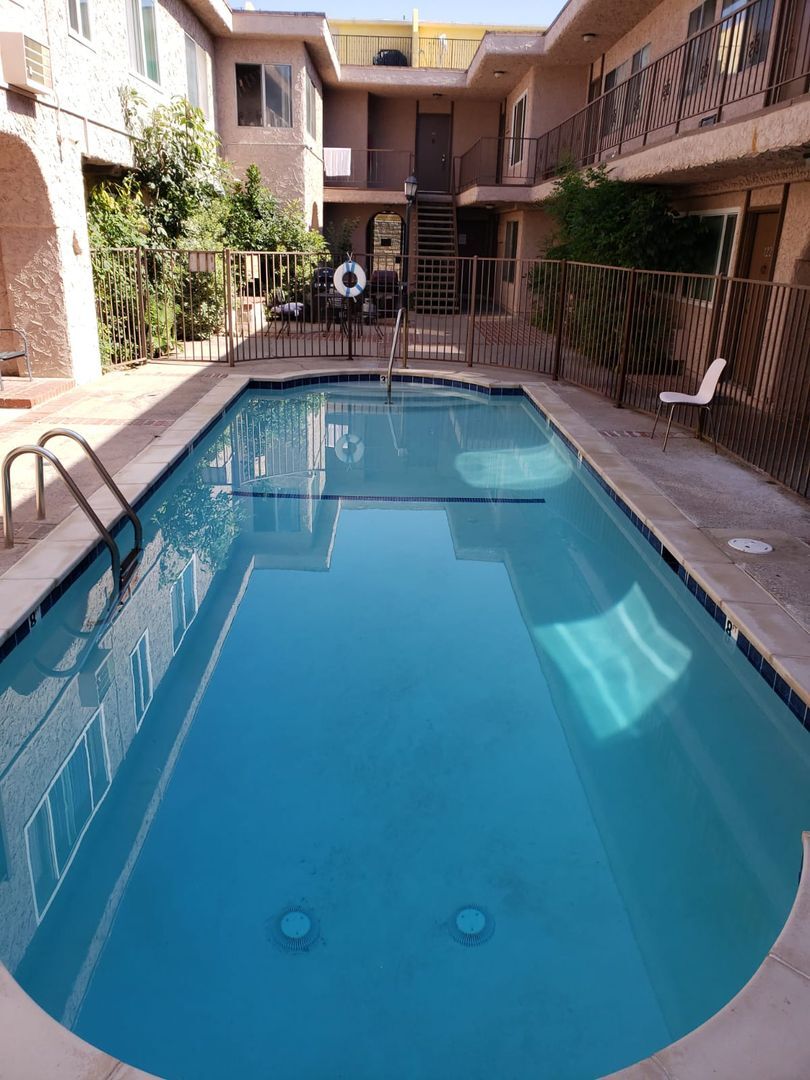 Building Photo - 5461 Kester Ave