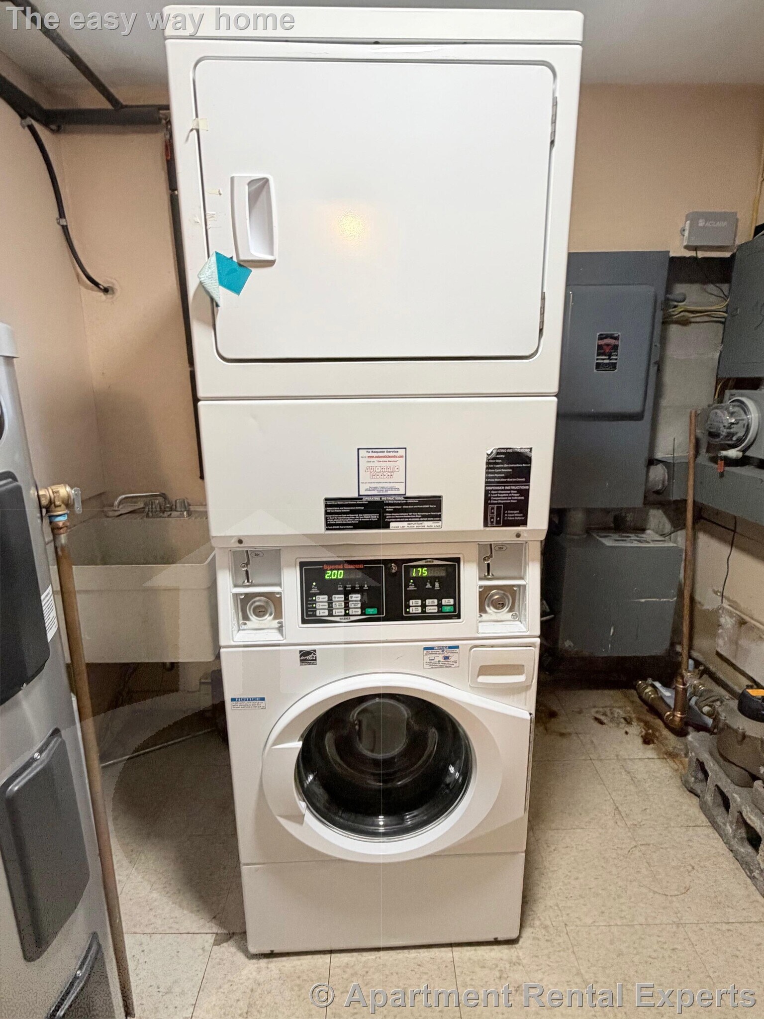 Building Photo - 104 Trowbridge St