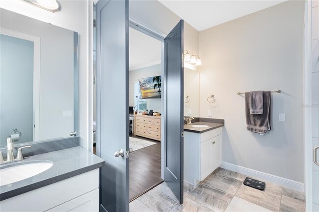 Building Photo - 13153 Lessing Ave