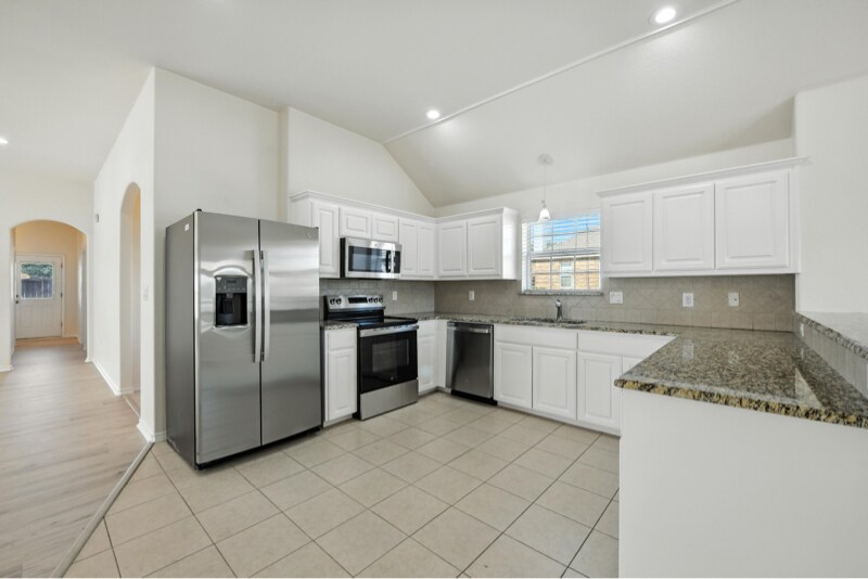 Building Photo - 5328 Sioux Creek Ln