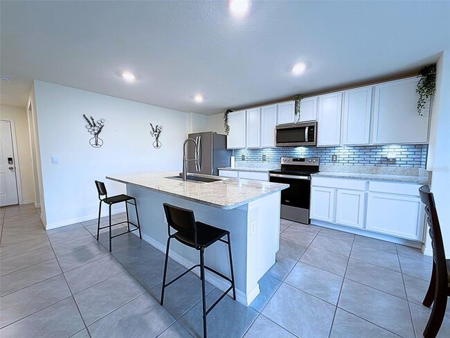 Building Photo - 1206 Tahitian Sunrise Dr