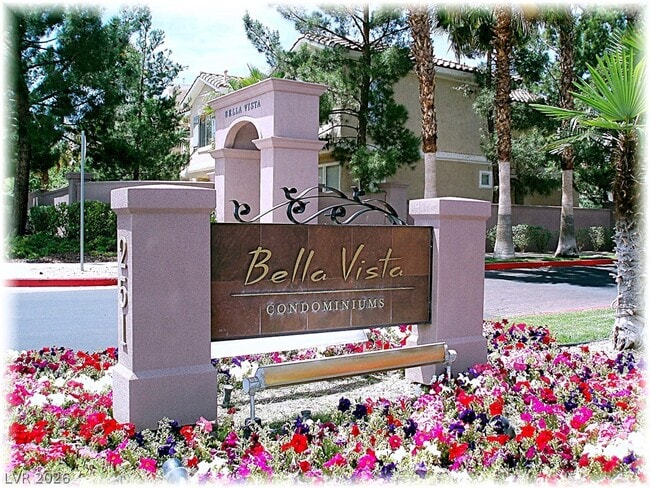 Building Photo - 251 S Green Valley Pkwy