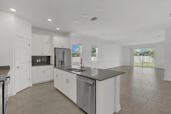 Building Photo - 2884 Nottel Dr