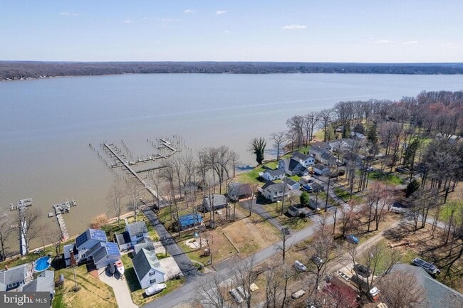 Building Photo - 26 Park Ln