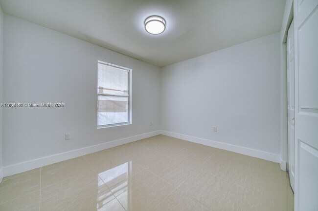 Building Photo - 11492 SW 190th Terrace Rd