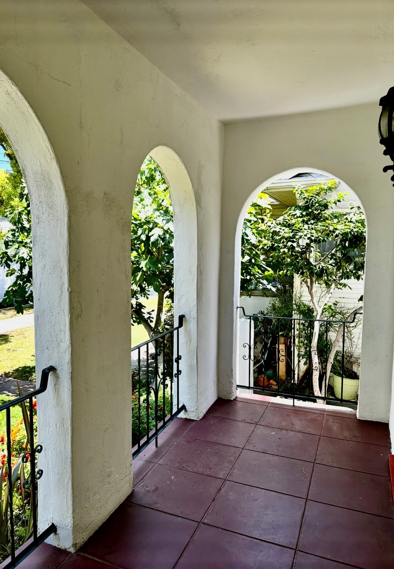 Building Photo - 1104 E California Ave