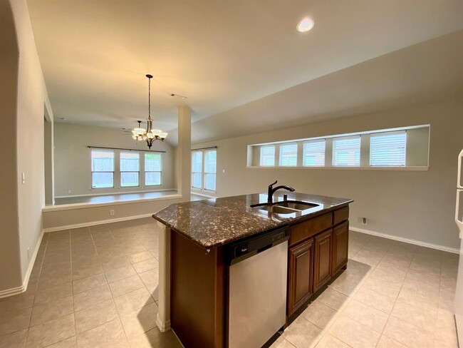 Building Photo - 1021 Durham Dr
