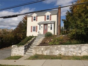 Building Photo - 24 Beechwood Ave