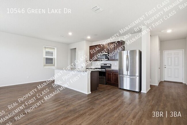 Building Photo - 10546 Grn Lk Dr