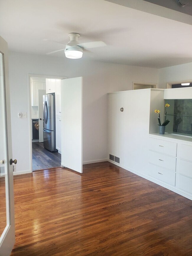 Building Photo - Recently Upgraded and Refreshed House with Pool and Casita