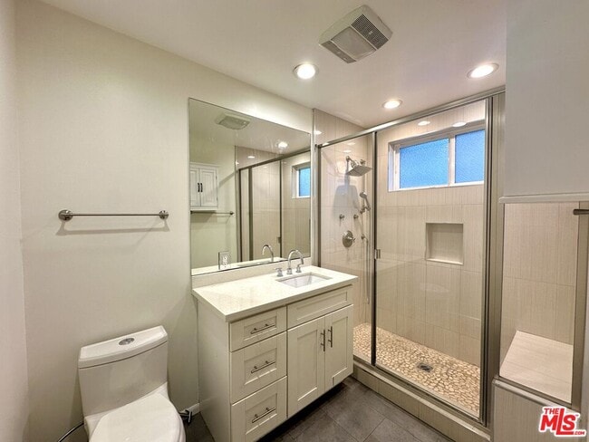 Building Photo - 1246 N Genesee Ave