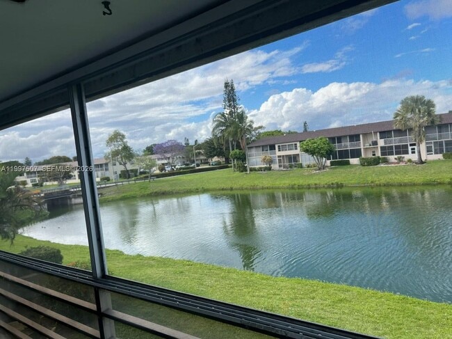 Building Photo - 89 Berkshire D