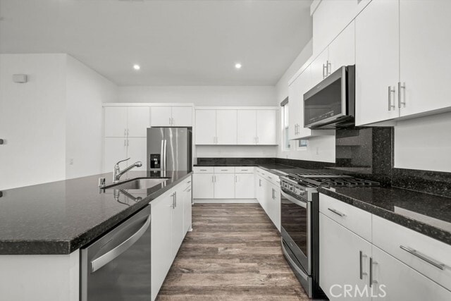 Building Photo - 1422 S Urbana St