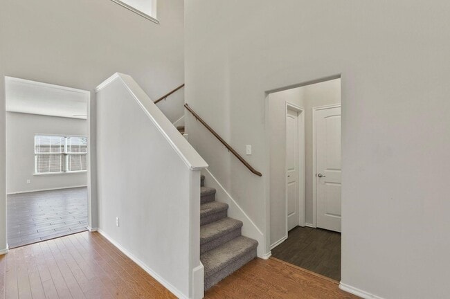 Building Photo - 9617 Tipperary Dr