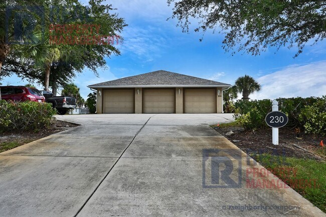 Building Photo - 230 Rotonda Blvd W
