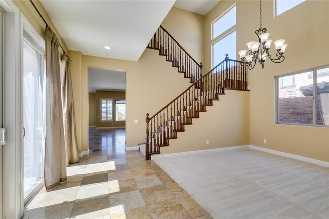 Building Photo - 2713 Cyrano St