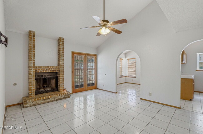 Building Photo - 8541 Euphrates Dr