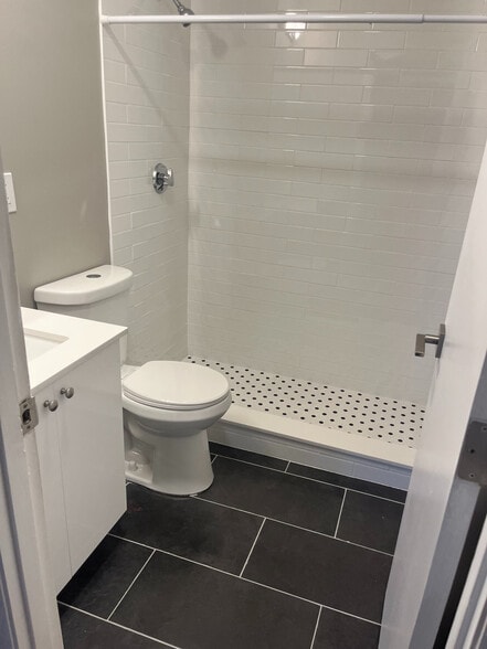 Building Photo - 10 Parker Hill Ave