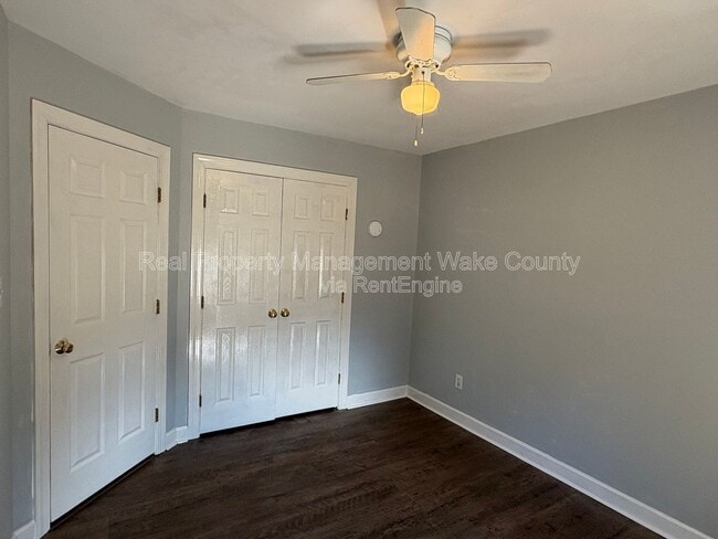 Building Photo - 828 Shackleton Rd