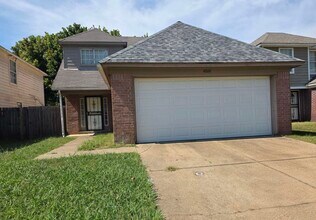 Building Photo - 4866 Royal Run Dr