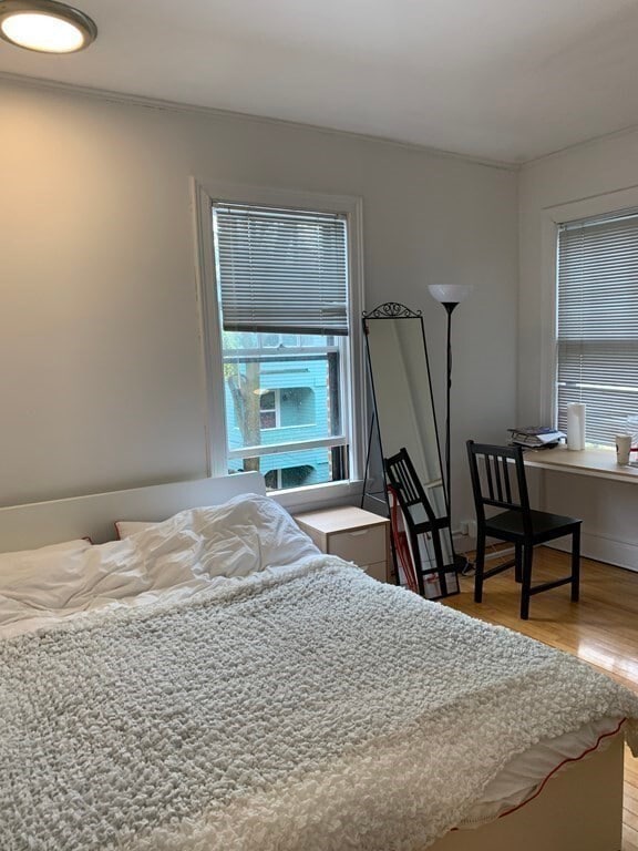 Building Photo - 34 Ash St