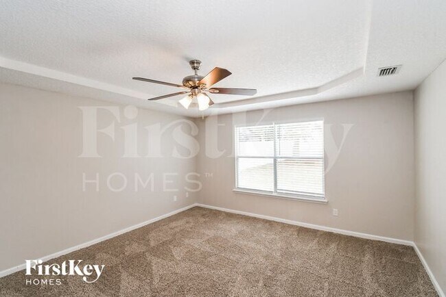 Building Photo - 2921 Ravine Hill Dr