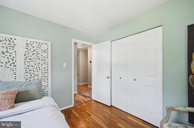Building Photo - 6426 Carriage Dr