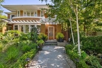 Building Photo - Beautifully Appointed 7-Bedroom Home with Lush Garden Setting in Palo Alto