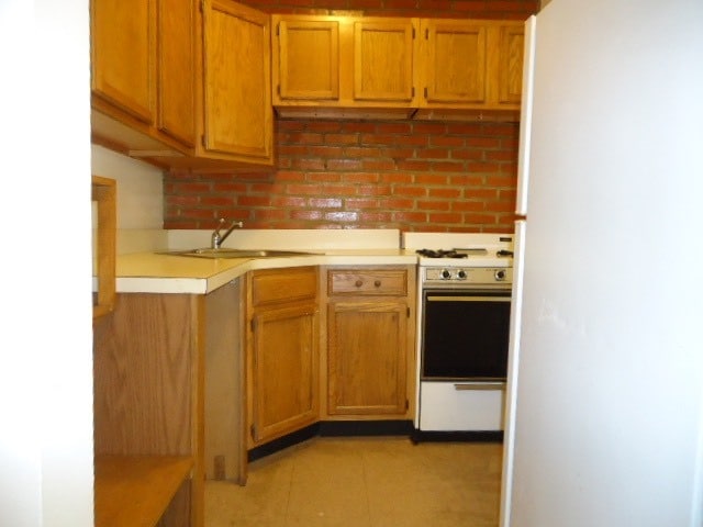 Building Photo - 326 Carlton Ave