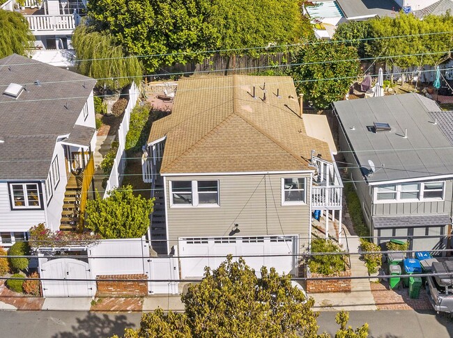 Primary Photo - Super Charming South Laguna Studio