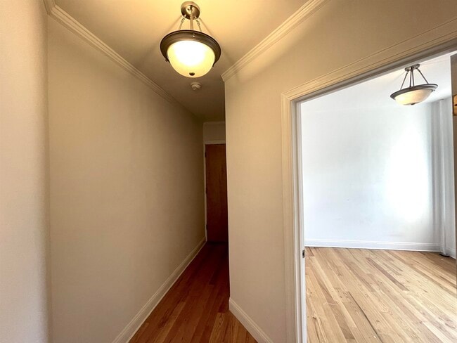 Building Photo - 2677 John F. Kennedy Blvd