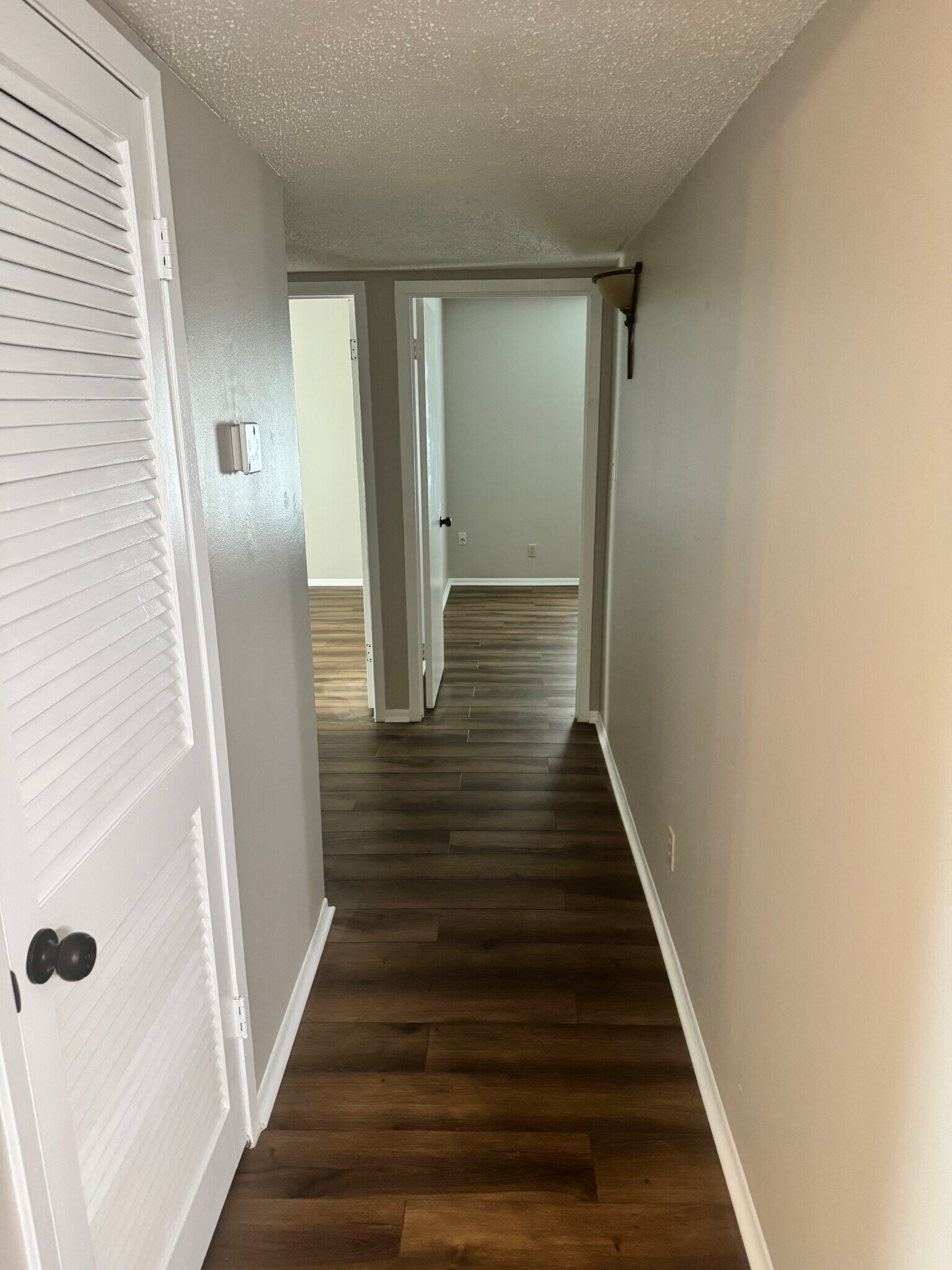 Building Photo - 115 Township Ln