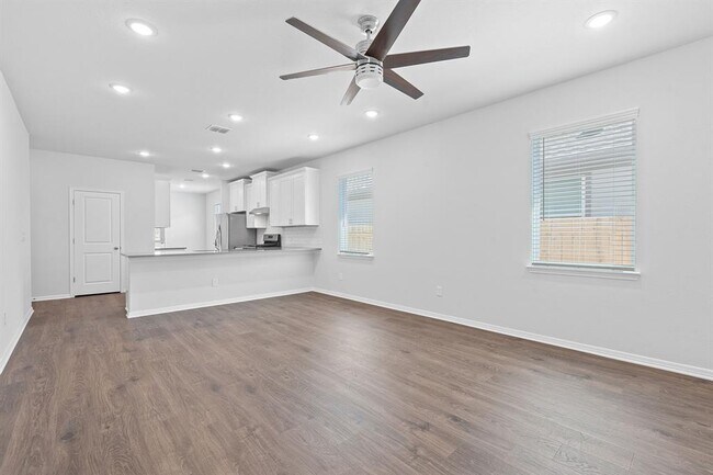 Building Photo - 6349 Marsh Ln