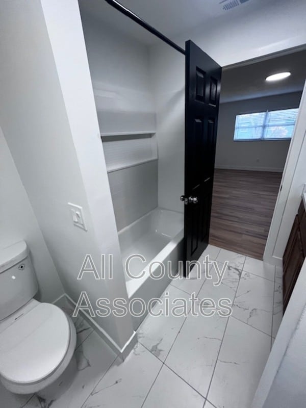 Building Photo - 2267 Norman Dr