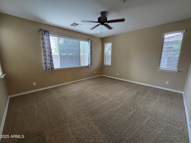 Building Photo - 4540 E Portola Valley Dr