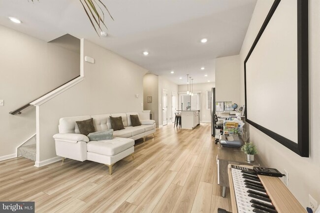 Building Photo - 51 Short Br Dr