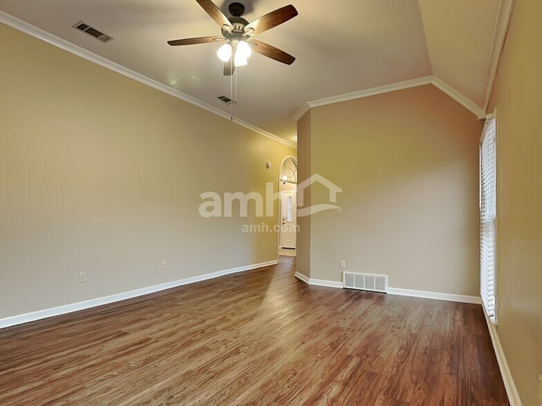 Building Photo - 1226 Sweetie Dr