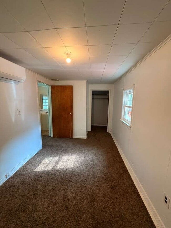 Building Photo - 101 Honeywell Ln