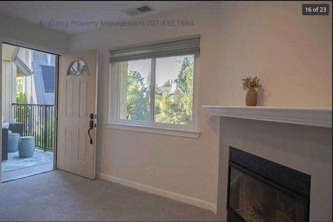 Building Photo - 202 Foss Creek Cir